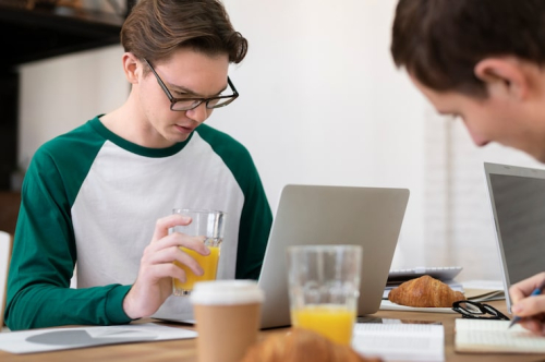 Tutors Help Candidates Balance Work and Bar Study